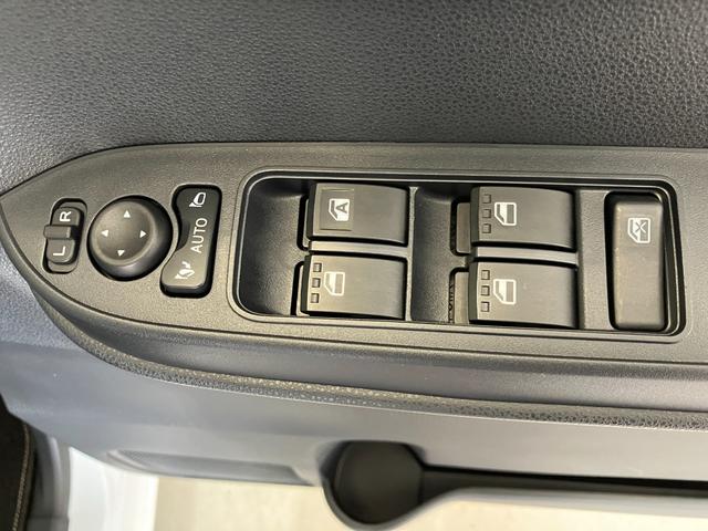 タントＸワンオーナー　バックモニター対応カメラ　左側パワースライドドア　電動パーキングブレーキ　オートブレーキホールド　運転席・助手席シートヒーター　ベンチシート　ＬＥＤヘッドランプ　スマートキー（香川県）の中古車