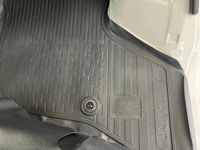 ハイゼットカーゴＤＸ　　キーレスエントリー／スマアシＡＭ／ＦＭラジオ　キーレスエントリー　スマアシ　アイドリングストップ　ハロゲンヘッドライト　オートライト　オートマチックハイビーム　取扱説明書　メンテナンスノート（香川県）の中古車