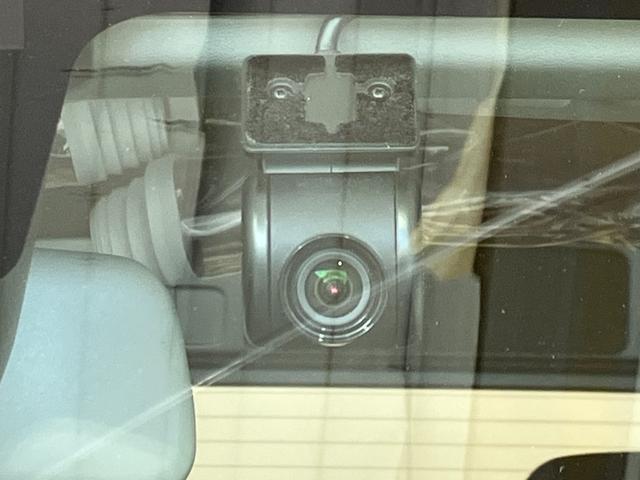 ハイゼットカーゴクルーズ　ナビ／ＥＴＣ／ドラレコワンオーナー　純正ナビ　純正ＥＴＣ　純正ドライブレコーダー　両側スライドドア　Ｂｌｕｅｔｏｏｔｈ接続　電動格納ミラー　間仕切カーテン　プッシュスタートボタン　木目調インテリアパネル　スマートキー（香川県）の中古車