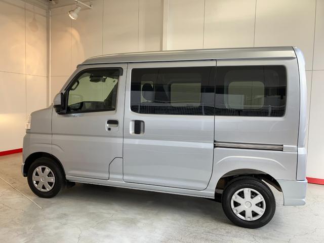 ハイゼットカーゴクルーズ　ナビ／ＥＴＣ／ドラレコワンオーナー　純正ナビ　純正ＥＴＣ　純正ドライブレコーダー　両側スライドドア　Ｂｌｕｅｔｏｏｔｈ接続　電動格納ミラー　間仕切カーテン　プッシュスタートボタン　木目調インテリアパネル　スマートキー（香川県）の中古車