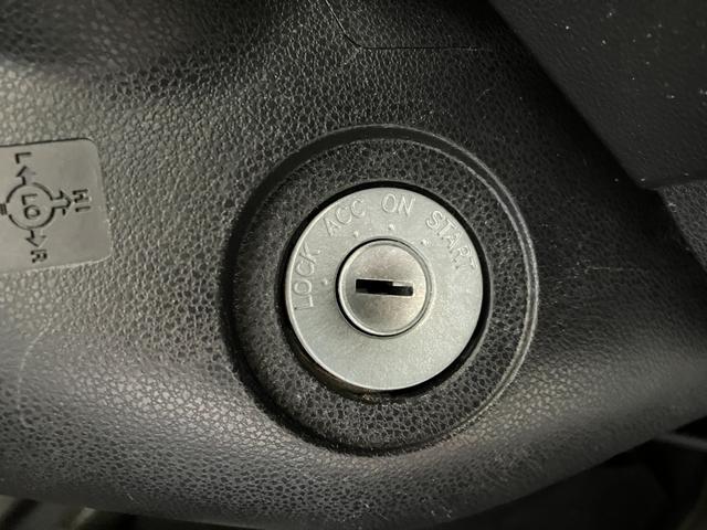 ハイゼットカーゴＤＸ　ルーフキャリア／キーレスエントリーワンオーナー　ＡＭ／ＦＭラジオ　ルーフキャリア　キーレスエントリー　両側スライドドア　ハロゲンヘッドライト　オートライト　取扱説明書　メンテナンスノート（香川県）の中古車