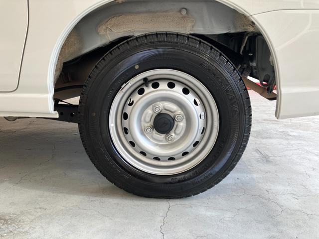 ハイゼットカーゴＤＸ　ルーフキャリア／キーレスエントリーワンオーナー　ＡＭ／ＦＭラジオ　ルーフキャリア　キーレスエントリー　両側スライドドア　ハロゲンヘッドライト　オートライト　取扱説明書　メンテナンスノート（香川県）の中古車