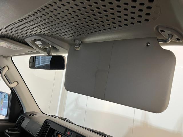 ハイゼットカーゴＤＸ　ルーフキャリア／キーレスエントリーワンオーナー　ルーフキャリア　キーレスエントリー　ＡＭ／ＦＭラジオ　アイドリングストップ　ハロゲンヘッドライト　オートライト　取扱説明書　メンテナンスノート（香川県）の中古車