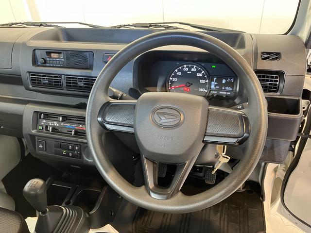 ハイゼットトラックスタンダード（スマアシ非装着車）　ＭＴ／ラジオワンオーナー　ＭＴ　ＡＭ／ＦＭラジオ　ハロゲンヘッドライト　オートライト　取扱説明書　メンテナンスノート（香川県）の中古車