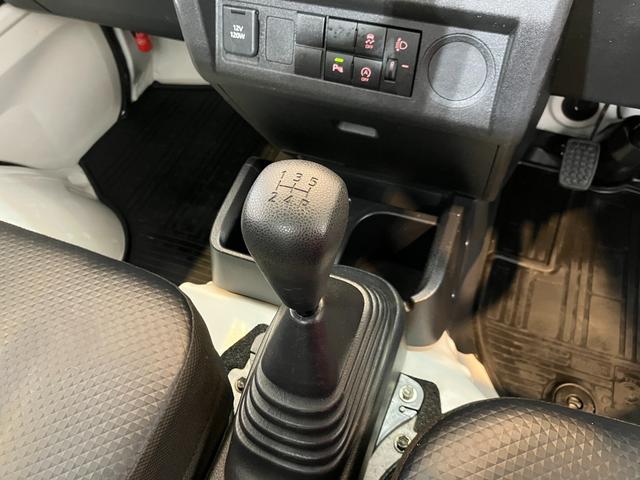 ハイゼットトラックスタンダード（スマアシ非装着車）　ＭＴ／ラジオワンオーナー　ＭＴ　ＡＭ／ＦＭラジオ　ハロゲンヘッドライト　オートライト　取扱説明書　メンテナンスノート（香川県）の中古車