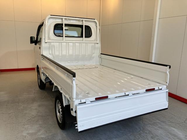 ハイゼットトラックスタンダード（スマアシ非装着車）　ＭＴ／ラジオワンオーナー　ＭＴ　ＡＭ／ＦＭラジオ　ハロゲンヘッドライト　オートライト　取扱説明書　メンテナンスノート（香川県）の中古車