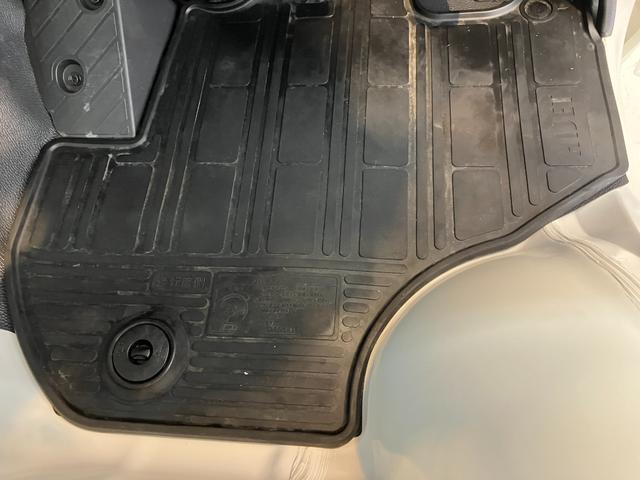 ハイゼットトラックスタンダード　ＣＶＴ　２ＷＤ　ラジオＣＶＴ　２ＷＤ　　ＡＭ／ＦＭラジオ　ハロゲンヘッドライト　オートライト　オートハイビーム　アイドリングストップ　ワンオーナー　スマアシ（香川県）の中古車