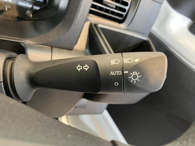 ハイゼットトラックスタンダード　ＣＶＴ　２ＷＤ　ラジオＣＶＴ　２ＷＤ　　ＡＭ／ＦＭラジオ　ハロゲンヘッドライト　オートライト　オートハイビーム　アイドリングストップ　ワンオーナー　スマアシ（香川県）の中古車
