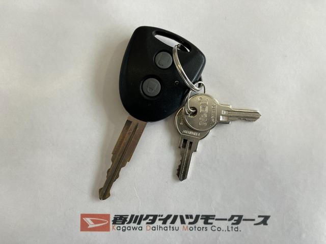 ハイゼットトラックジャンボＳＡIIIｔ純正ナビ　純正ＥＴＣ　社外ドライブレコーダー　社外バックカメラ　４ＷＤ　スマアシＩＩＩｔ　社外１２インチアルミホイール　キーレスエントリー　作業灯　ＬＥＤヘッドランプ　取扱説明書　メンテナンスノート（香川県）の中古車