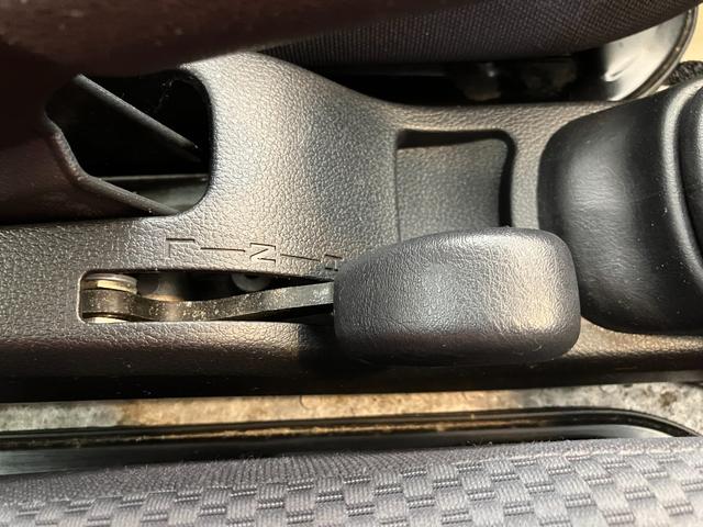 ハイゼットトラックジャンボSAIIIt MT 4WD ナビMT 4WD 純正ナビ Bluetooth接続 USB入力端子 作業灯 LEDヘッドランプ オートライト 取扱説明書 メンテナンスノート(香川県)の中古車
