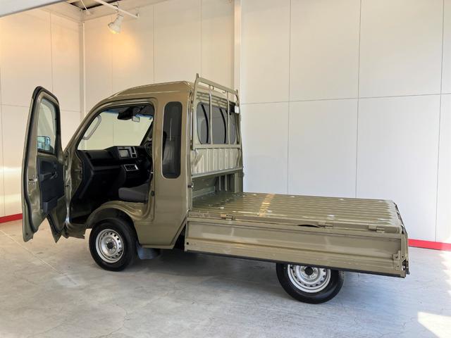 ハイゼットトラックジャンボSAIIIt MT 4WD ナビMT 4WD 純正ナビ Bluetooth接続 USB入力端子 作業灯 LEDヘッドランプ オートライト 取扱説明書 メンテナンスノート(香川県)の中古車