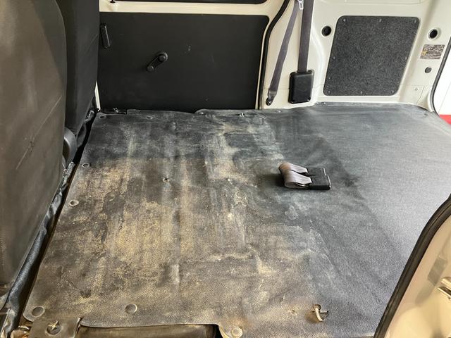 ハイゼットカーゴスペシャル　社外ＥＴＣ／ルーフキャリアワンオーナー　社外ＥＴＣ　ルーフキャリア　両側スライドドア　ハロゲンヘッドライト　ＡＭ／ＦＭラジオ　取扱説明書　メンテナンスノート（香川県）の中古車