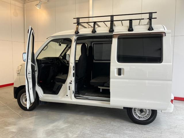 ハイゼットカーゴスペシャル　社外ＥＴＣ／ルーフキャリアワンオーナー　社外ＥＴＣ　ルーフキャリア　両側スライドドア　ハロゲンヘッドライト　ＡＭ／ＦＭラジオ　取扱説明書　メンテナンスノート（香川県）の中古車