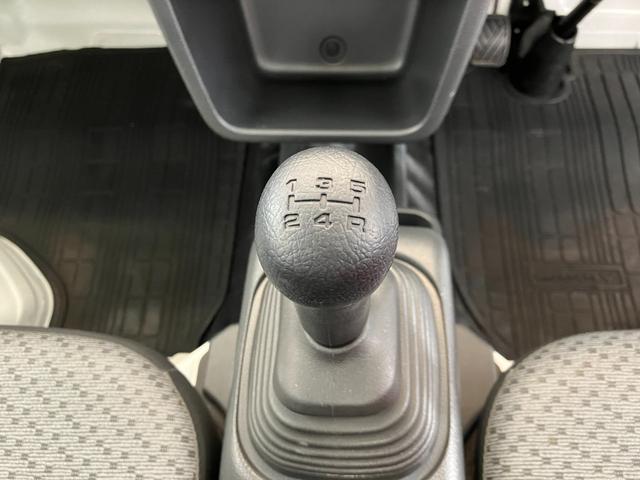キャリイトラックＫＣエアコン・パワステＭＴ　ハロゲンヘッドライト　エアコン　ラバーマット　バイザー（香川県）の中古車