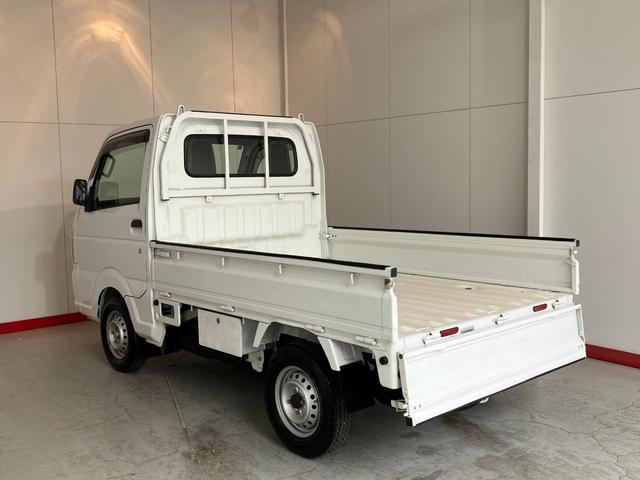キャリイトラックＫＣエアコン・パワステＭＴ　ハロゲンヘッドライト　エアコン　ラバーマット　バイザー（香川県）の中古車