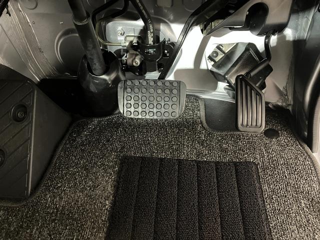 ハイゼットトラックジャンボエクストラ　ＤＶＤ／ＵＳＢチューナーワンオーナー　純正ＤＶＤ／ＵＳＢチューナー　Ｂｌｕｅｔｏｏｔｈ接続　作業灯　ＬＥＤヘッドランプ　電動格納ミラー　スマートキー　取扱説明書　メンテナンスノート（香川県）の中古車