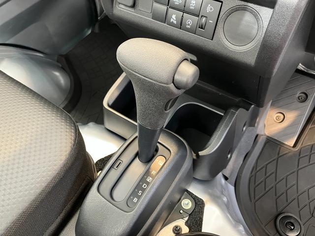 ハイゼットトラックスタンダード　ＡＭ／ＦＭラジオワンオーナー　ＡＭ／ＦＭラジオ　スマアシ　ハロゲンヘッドライト　オートライト　オートマチックハイビーム　取扱説明書　メンテナンスノート（香川県）の中古車