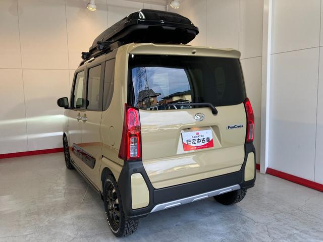 タントファンクロス　オーディオレス／ルーフボックスワンオーナー　オーディオレス　バックモニター対応カメラ　ルーフボックス　両側パワースライドドア　運転席・助手席シートヒーター　電動パーキングブレーキ　電動格納ミラー　純正１５インチアルミホイール（香川県）の中古車