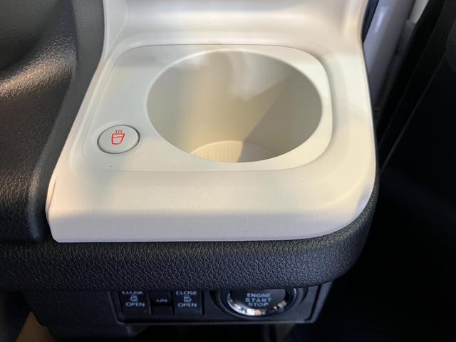 ムーヴキャンバスストライプスＧ　シートヒーター　ホッとカップホルダーワンオーナー　スマートキー　バックモニター対応カメラ　運転席・助手席シートヒーター　ホッとカップホルダー　両側パワースライドドア　電動パーキングブレーキ　オートブレーキホールド　オーディオレス（香川県）の中古車