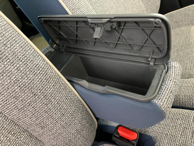 ムーヴキャンバスストライプスＧ　シートヒーター　ホッとカップホルダーワンオーナー　スマートキー　バックモニター対応カメラ　運転席・助手席シートヒーター　ホッとカップホルダー　両側パワースライドドア　電動パーキングブレーキ　オートブレーキホールド　オーディオレス（香川県）の中古車