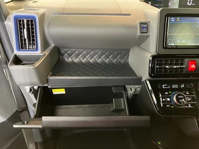 タントカスタムＲＳセレクションワンオーナー　ターボ　純正ナビ　純正ＥＴＣ　純正ドライブレコーダー　バックモニター　運転席・助手席シートヒーター　アダプティブクルーズコントロール　両側パワースライドドア　純正１５インチアルミホイール（香川県）の中古車