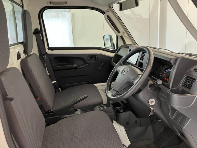 ハイゼットトラックスタンダードワンオーナー　社外ナビ　バックモニター　４ＷＤ　ハロゲンヘッドライト　ラバーマット　可動式灰皿　取扱説明書　メンテナンスノート（香川県）の中古車