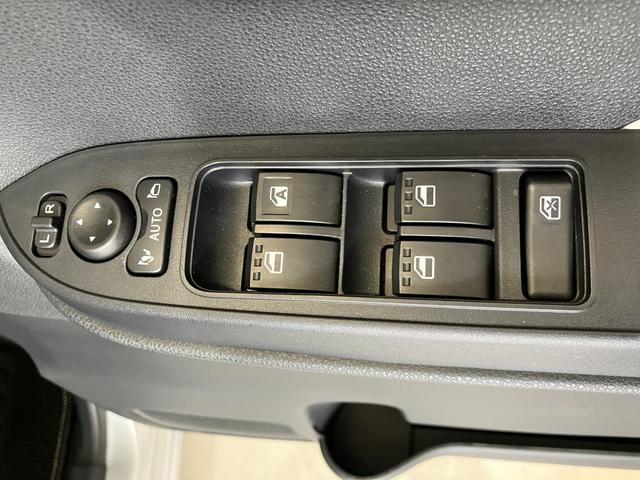 タントＸワンオーナー　バックモニター対応カメラ　左側パワースライドドア　運転席・助手席シートヒーター　ＬＥＤヘッドランプ　オートライト　オートマチックハイビーム　スマートキー　スマアシ　アイドリングストップ（香川県）の中古車