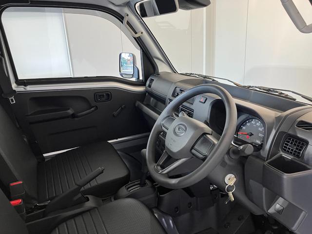 ハイゼットトラックスタンダード　ＡＭ／ＦＭラジオ／ハロゲンヘッドライトワンオーナー　ＡＭ／ＦＭラジオ　スマアシ　ハロゲンヘッドライト　オートライト　オートマチックハイビーム　取扱説明書　メンテナンスノート（香川県）の中古車