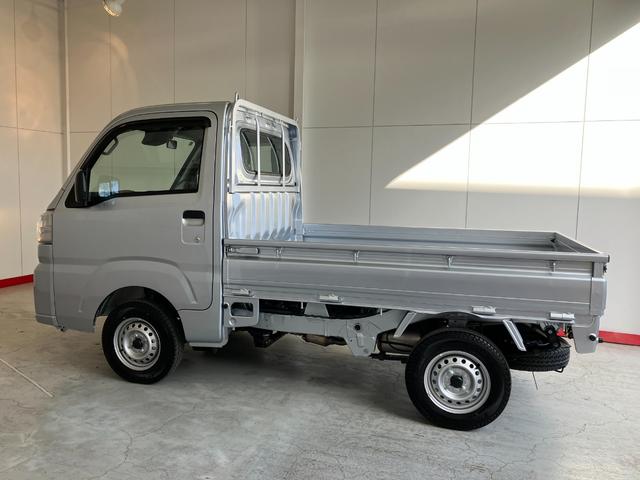 ハイゼットトラックスタンダード　ＡＭ／ＦＭラジオ／ハロゲンヘッドライトワンオーナー　ＡＭ／ＦＭラジオ　スマアシ　ハロゲンヘッドライト　オートライト　オートマチックハイビーム　取扱説明書　メンテナンスノート（香川県）の中古車