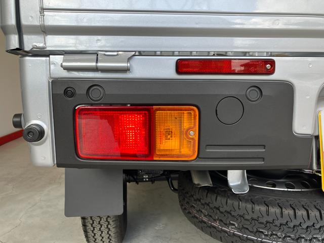 ハイゼットトラックスタンダード　ＡＭ／ＦＭラジオ／ハロゲンヘッドライトワンオーナー　ＡＭ／ＦＭラジオ　スマアシ　ハロゲンヘッドライト　オートライト　オートマチックハイビーム　取扱説明書　メンテナンスノート（香川県）の中古車