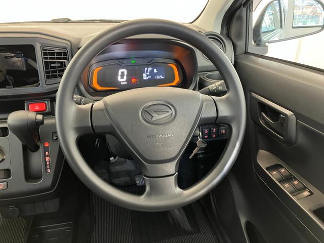 ミライースL SAIII オーディオレス/スマアシIIIワンオーナー オーディオレス スマアシIII キーレスエントリー ハロゲンヘッドライト オートライト オートマチックハイビーム カーペットマット ロングバイザー 取扱説明書 メンテナンスノート(香川県)の中古車