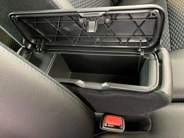 タントカスタムＲＳ　ターボ／オーディオレスワンオーナー　ターボ　オーディオレス　バックモニター対応カメラ　電動パーキングブレーキ　オートブレーキホールド　両側パワースライドドア　運転席・助手席シートヒーター　純正１５インチアルミホイール（香川県）の中古車