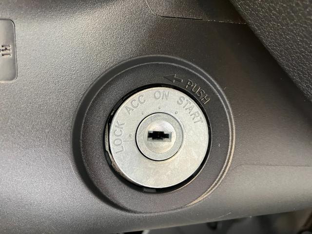 ハイゼットトラックスタンダード MT/AM/FMラジオワンオーナー MT AM/FMラジオ ハロゲンヘッドライト オートライト オートマチックハイビーム スマアシ 取扱説明書 メンテナンスノート(香川県)の中古車