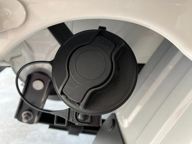 ハイゼットトラックスタンダード MT/AM/FMラジオワンオーナー MT AM/FMラジオ ハロゲンヘッドライト オートライト オートマチックハイビーム スマアシ 取扱説明書 メンテナンスノート(香川県)の中古車