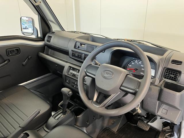 ハイゼットトラックスタンダードワンオーナー　ＡＭ／ＦＭラジオ　ハロゲンヘッドライト　オートライト　オートマチックハイビーム　スマアシ　ゴムマット　バイザー　取扱説明書　メンテナンスノート（香川県）の中古車