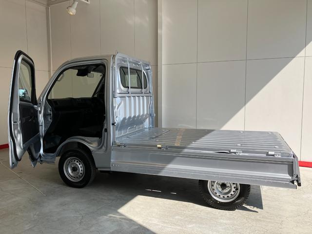 ハイゼットトラックスタンダードワンオーナー　ＡＭ／ＦＭラジオ　ハロゲンヘッドライト　オートライト　オートマチックハイビーム　スマアシ　ゴムマット　バイザー　取扱説明書　メンテナンスノート（香川県）の中古車