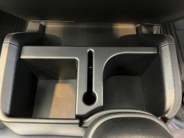 ハイゼットトラックスタンダード　ＣＶＴ　２ＷＤ　ラジオＣＶＴ　２ＷＤ　ＡＭ／ＦＭラジオ　ラバーマット　ロングバイザー　ワンオーナー　アイドリングストップ　ハロゲンヘッドライト　オートライト　オートハイビーム　スマアシ（香川県）の中古車