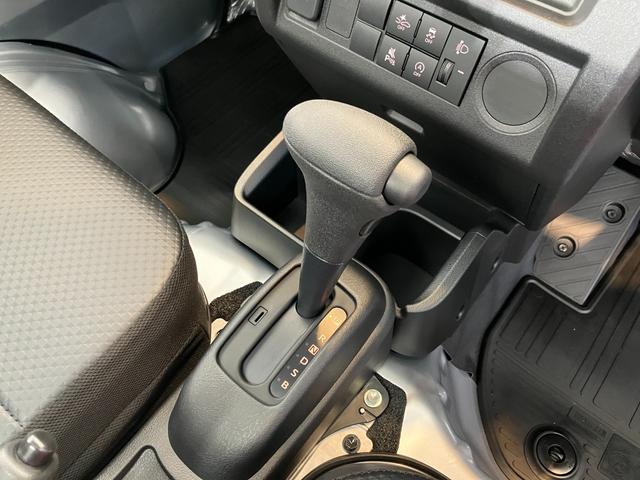 ハイゼットトラックスタンダード　ＣＶＴ　２ＷＤ　ラジオＣＶＴ　２ＷＤ　ＡＭ／ＦＭラジオ　ラバーマット　ロングバイザー　ワンオーナー　アイドリングストップ　ハロゲンヘッドライト　オートライト　オートハイビーム　スマアシ（香川県）の中古車