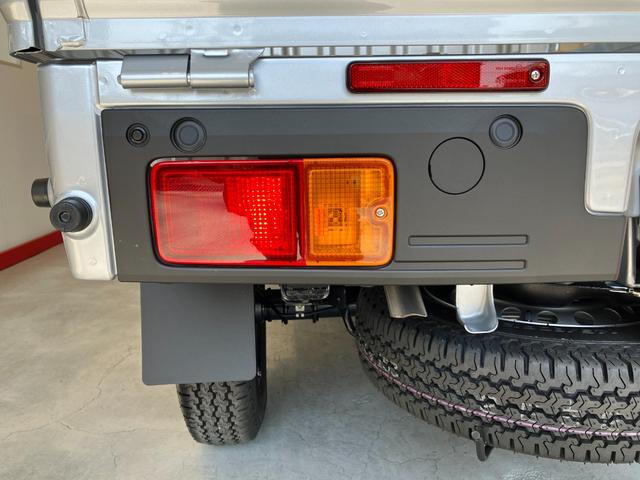 ハイゼットトラックスタンダード　ＣＶＴ　２ＷＤ　ラジオＣＶＴ　２ＷＤ　ＡＭ／ＦＭラジオ　ラバーマット　ロングバイザー　ワンオーナー　アイドリングストップ　ハロゲンヘッドライト　オートライト　オートハイビーム　スマアシ（香川県）の中古車