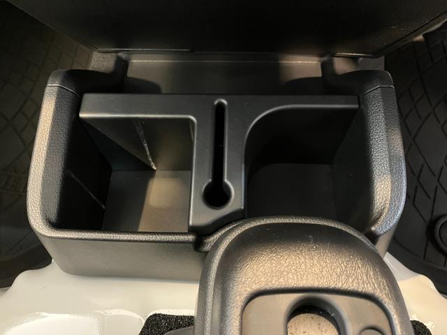 ハイゼットトラックスタンダード　ＣＶＴ　２ＷＤ　ラジオＣＶＴ　２ＷＤ　ワンオーナー　ＡＭ／ＦＭラジオ　ラバーマット　ハロゲンヘッドライト　オートライト　オートハイビーム　アイドリングストップ　スマアシ（香川県）の中古車