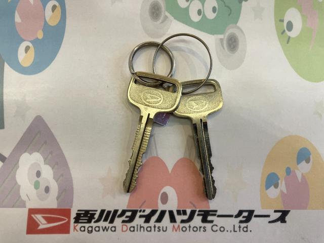 ハイゼットトラックスタンダード　ＡＭ／ＦＭラジオ／スマアシワンオーナー　ＡＭ／ＦＭラジオ　スマアシ　ハロゲンヘッドライト　取扱説明書　メンテナンスノート（香川県）の中古車