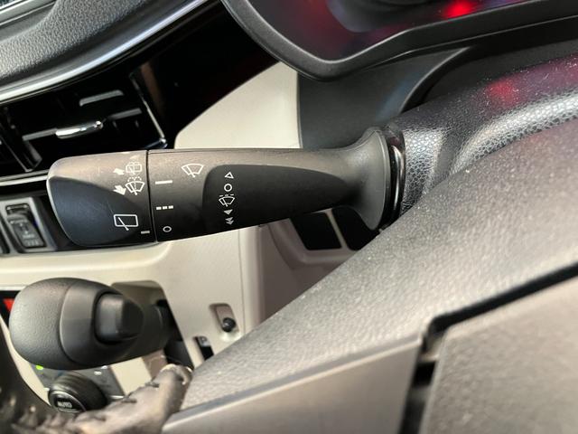 ムーヴＸリミテッドII　ＳＡIII純正ナビ　バックモニター　純正ドライブレコーダー　純正ＥＴＣ　運転席シートヒーター　純正１４インチアルミホイール　ワンオーナー　スマートキー　ＬＥＤヘッドランプ　オートライト　オートハイビーム（香川県）の中古車