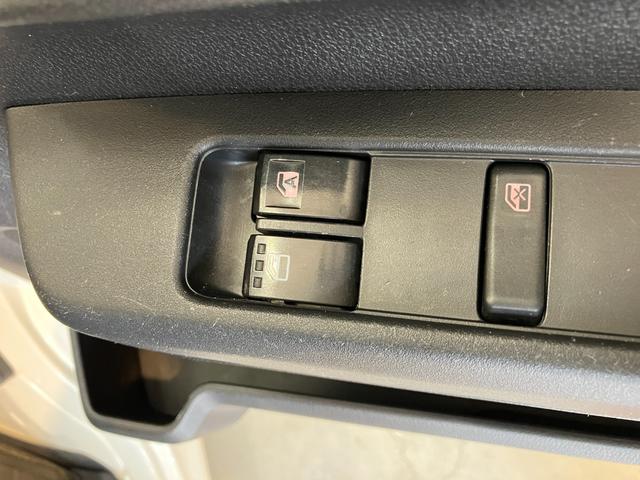 ハイゼットカーゴＤＸ　ＭＴ　２ＷＤ　ラジオＭＴ　２ＷＤ　両側スライドドア　ワンオーナー　キーレスエントリー　ＡＭ／ＦＭラジオ　ハロゲンヘッドライト　オートライト　オートハイビーム（香川県）の中古車