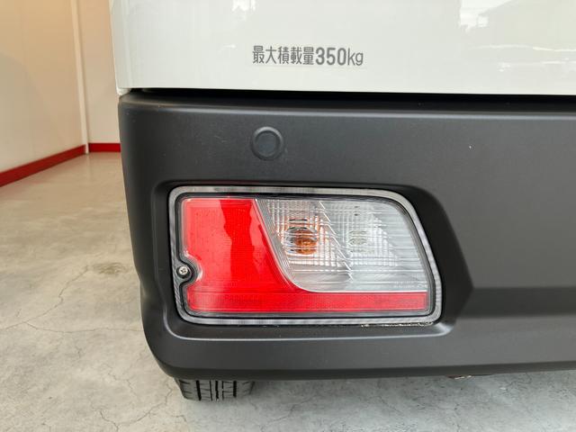 ハイゼットカーゴＤＸ　ＭＴ　２ＷＤ　ラジオＭＴ　２ＷＤ　両側スライドドア　ワンオーナー　キーレスエントリー　ＡＭ／ＦＭラジオ　ハロゲンヘッドライト　オートライト　オートハイビーム（香川県）の中古車