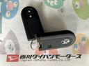 純正ナビ　バックモニター　社外ミラー型ドライブレコーダー　運転席シートヒーター　電動格納ミラー　純正１４インチアルミホイール　ワンオーナー　スマートキー（香川県）の中古車
