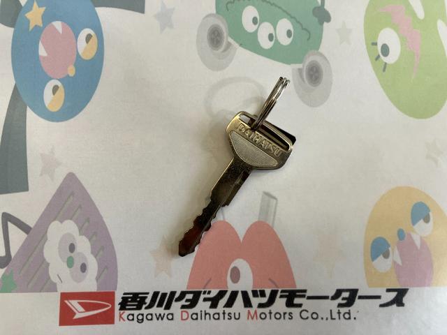 ハイゼットトラックエアコン・パワステ　スペシャルワンオーナー　ＭＴ　ハロゲンヘッドライト　ＡＭ／ＦＭラジオ　荷台板張り　取扱説明書　メンテナンスノート（香川県）の中古車