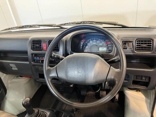 キャリイトラックKCエアコン・パワステ MT/AM/FMラジオワンオーナー MT AM/FMラジオ ハロゲンヘッドライト エアコン パワステ 取扱説明書 メンテナンスノート(香川県)の中古車