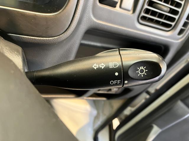 キャリイトラックKCエアコン・パワステ MT/AM/FMラジオワンオーナー MT AM/FMラジオ ハロゲンヘッドライト エアコン パワステ 取扱説明書 メンテナンスノート(香川県)の中古車