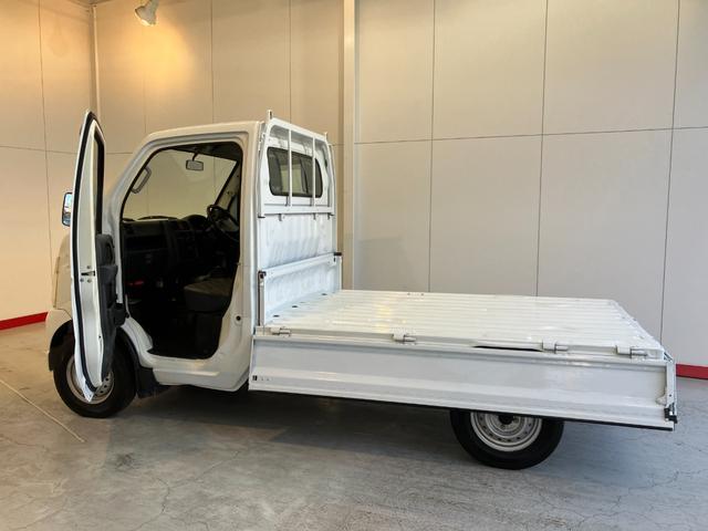 キャリイトラックKCエアコン・パワステ MT/AM/FMラジオワンオーナー MT AM/FMラジオ ハロゲンヘッドライト エアコン パワステ 取扱説明書 メンテナンスノート(香川県)の中古車