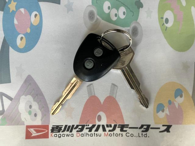 ミライースL ナビ/ETC/Bluetooth接続ワンオーナー 純正ナビ 純正ETC Bluetooth接続 ハロゲンヘッドライト キーレスエントリー リヤガラスフィルム貼り 取扱説明書 メンテナンスノート(香川県)の中古車